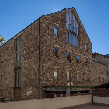 Inmocyma Escuadros-benasque 아파트